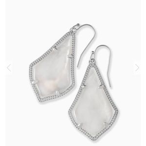 Kendra Scott dangle earrings